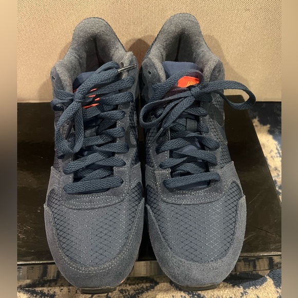 Nike Women's Sneakers - Navy and orange - Picture 7 of 10
